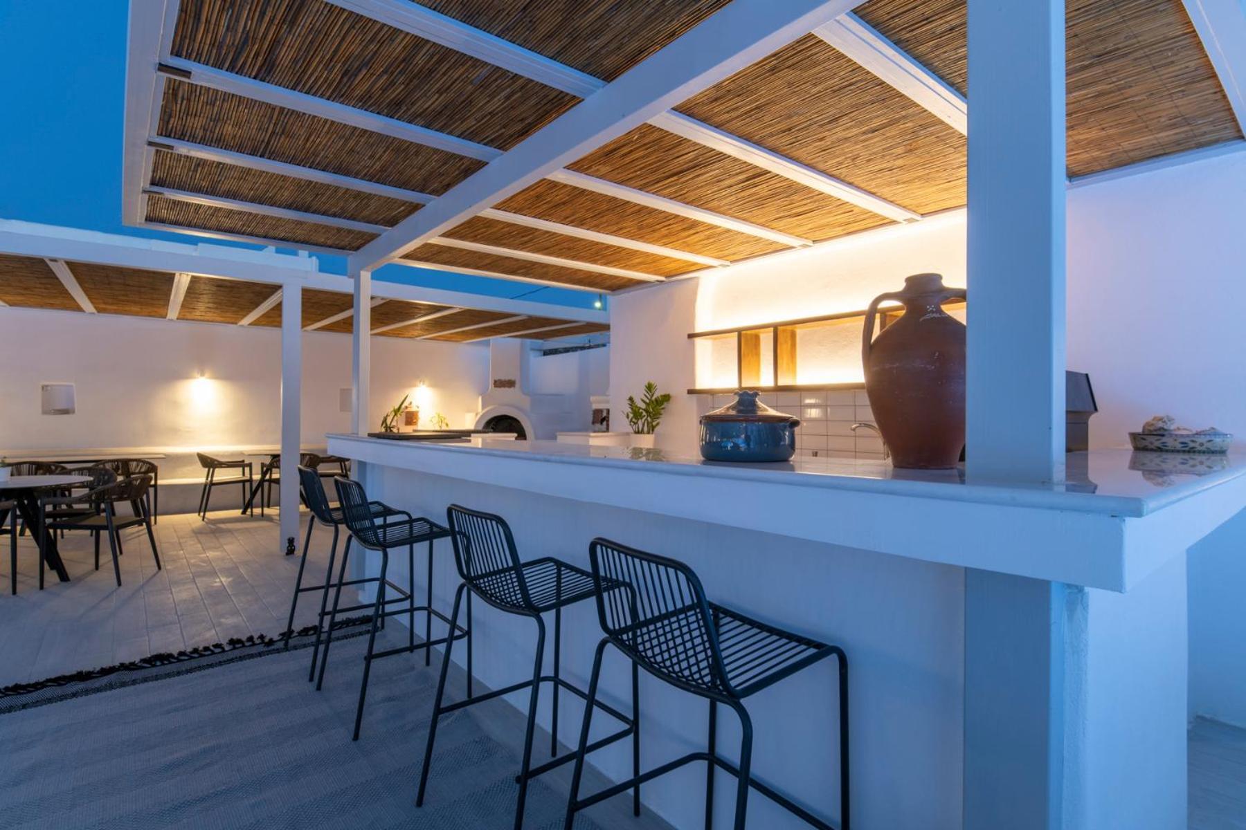 Quartano Suites By Heliessa, Adults Only 纳乌萨 外观 照片